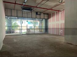 Middle Road (D7), Retail #465839091